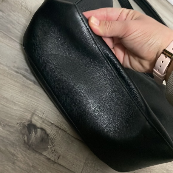 Michael Kors Black Crossbody in EUC - Picture 15 of 16